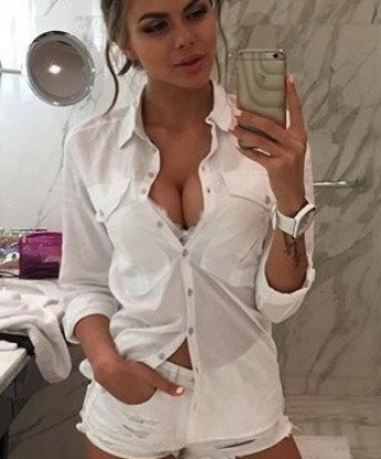 🌟 Я живу в Москве и готова доставить тебе настоящее блаженство. 💋 Со мной ты откроешь новый мир страсти и наслаждения. 💥 Мои услуги включают все, что ты мог себе представить и даже больше. 💦 Обладая богатым опытом, я знаю, как удовлетворить твои самые горячие желания. Будь уверен, мои фото 100% реальны и мои отзывы говорят сами за себя. 🌹 Расслабься и доверься мне, чтобы создать незабываемые моменты удовольствия и релаксации. 👠️ Жду тебя, чтобы погрузиться в мир наслаждения вместе! 🌹💋 Юлия